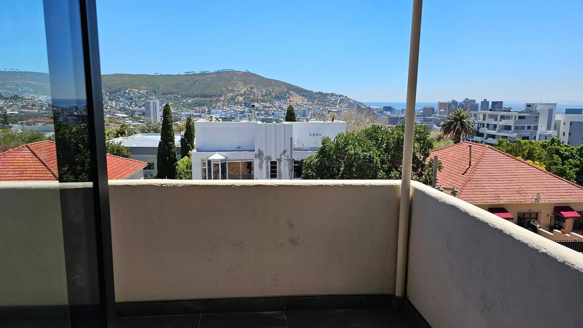 Fabulous Views With All The Comfort. Cape Town